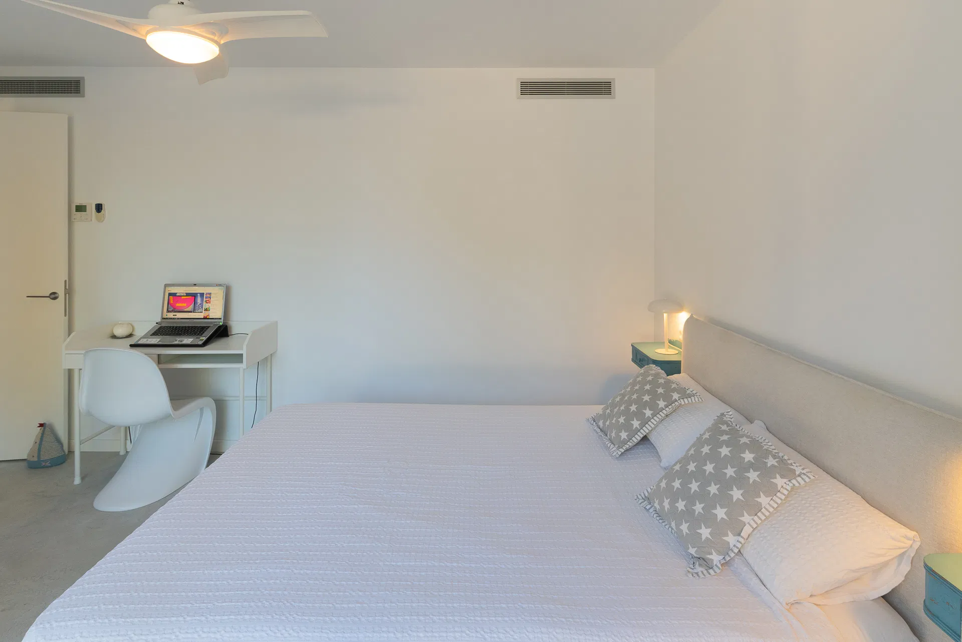Moderne villa med saltvandspool i Son Serra de Marina-18