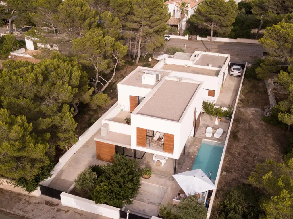 Moderne villa med saltvandspool i Son Serra de Marina-3
