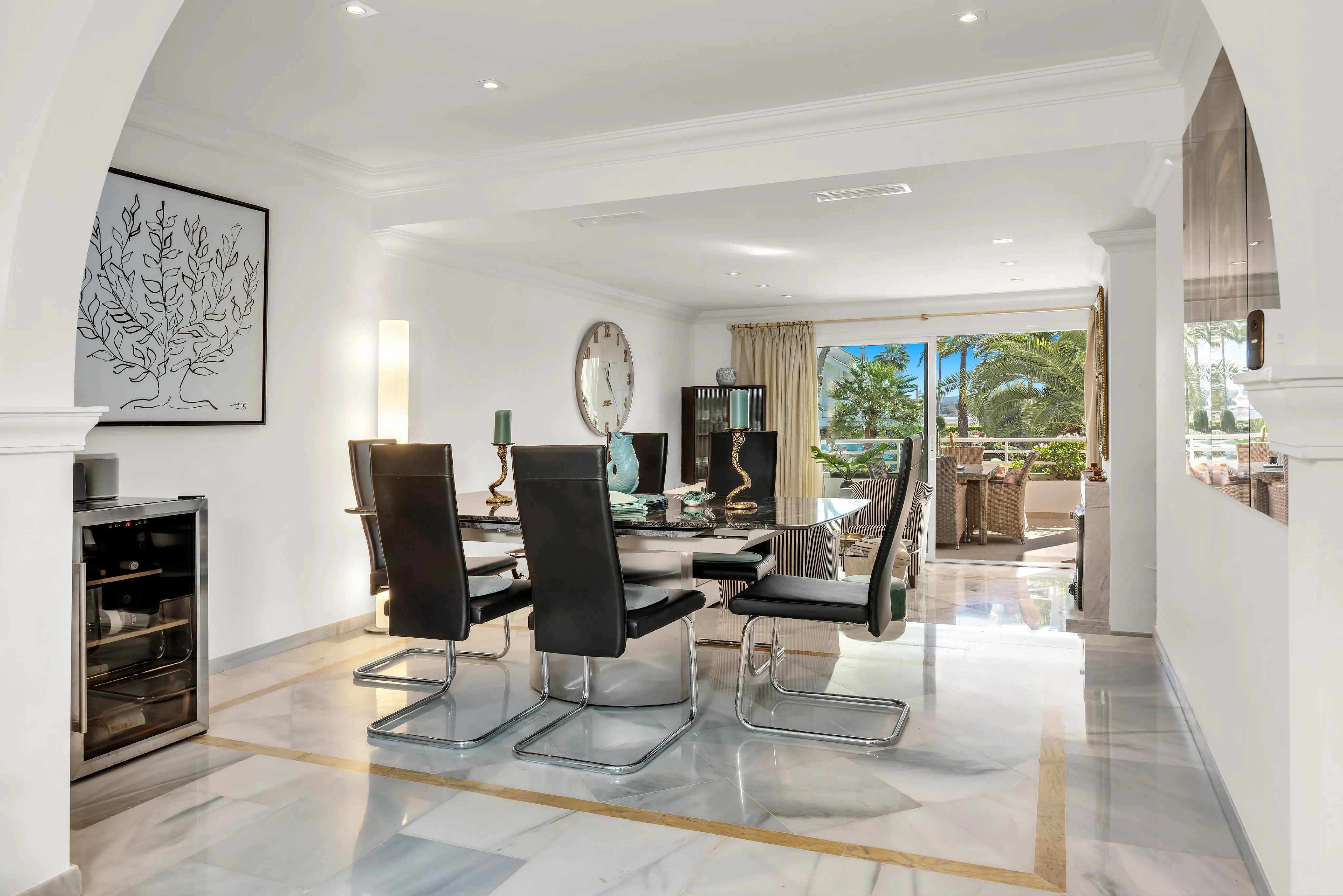 Elegant appartement met zeezicht op de eerste lijn-7