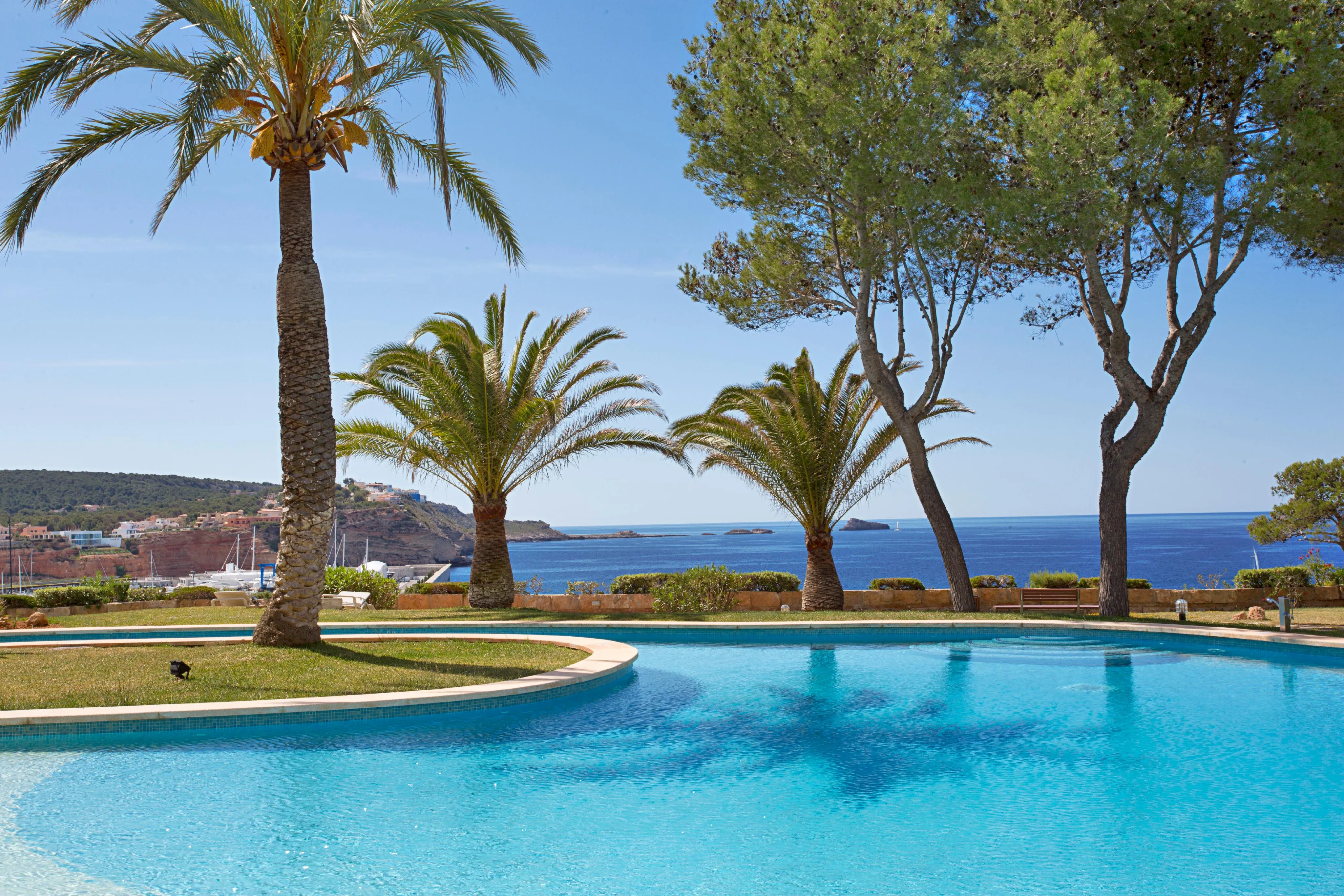 Elegante appartamento vista mare in prima linea-3