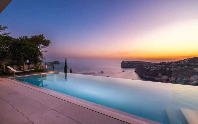 A Sanctuary for the most prestigious – Privacy, Panoramic Views & Perfection