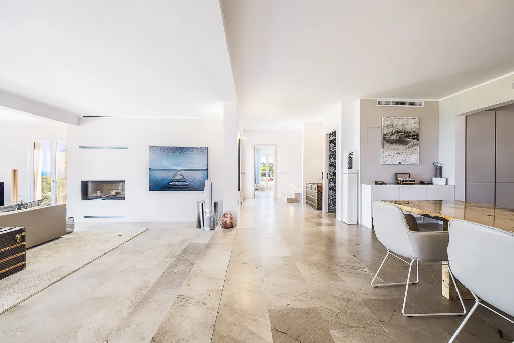 Espaciosa finca con fantásticas vistas al mar-9