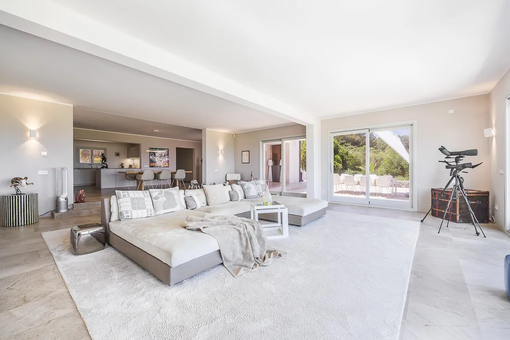 Espaciosa finca con fantásticas vistas al mar-7