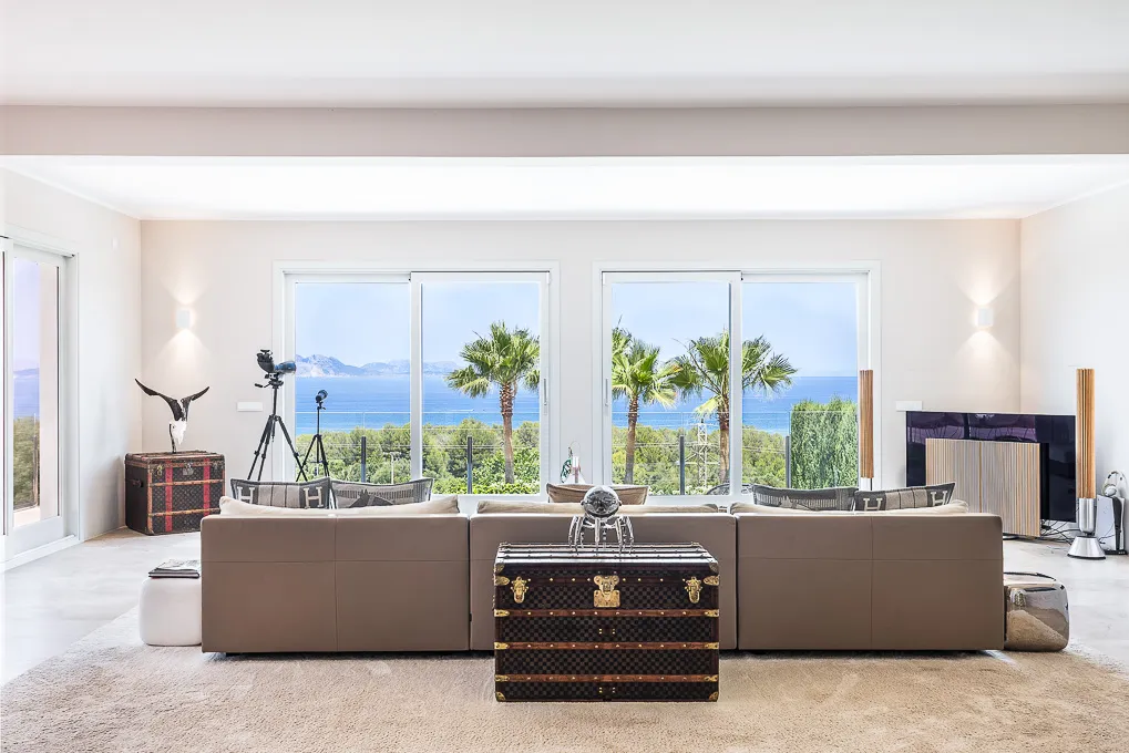 Espaciosa finca con fantásticas vistas al mar-5