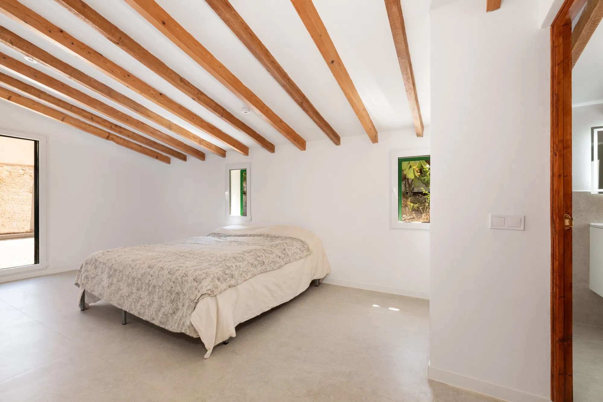 Stunning Renovated 100-Year-Old Mallorcan Home within Walking Distance of Port d’Andratx-8