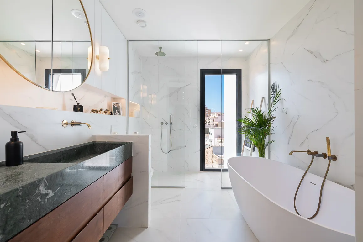 Modernes Penthouse mit Terrasse und privatem Pool - Foners-12