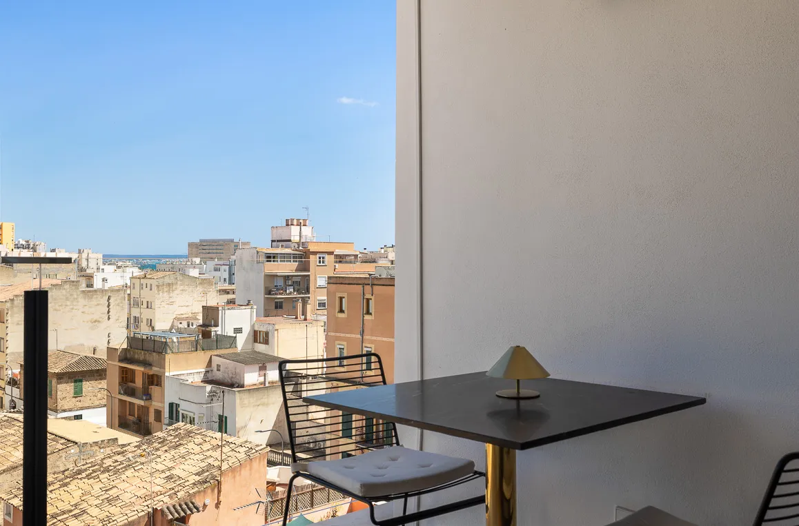 Modernes Penthouse mit Terrasse und privatem Pool - Foners-9