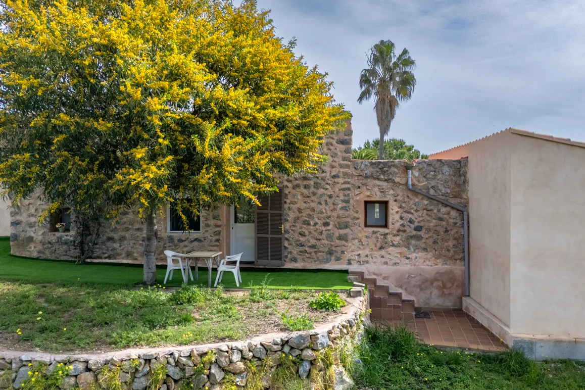 Mallorcaanse finca met vloerverwarming en gastenappartement-12