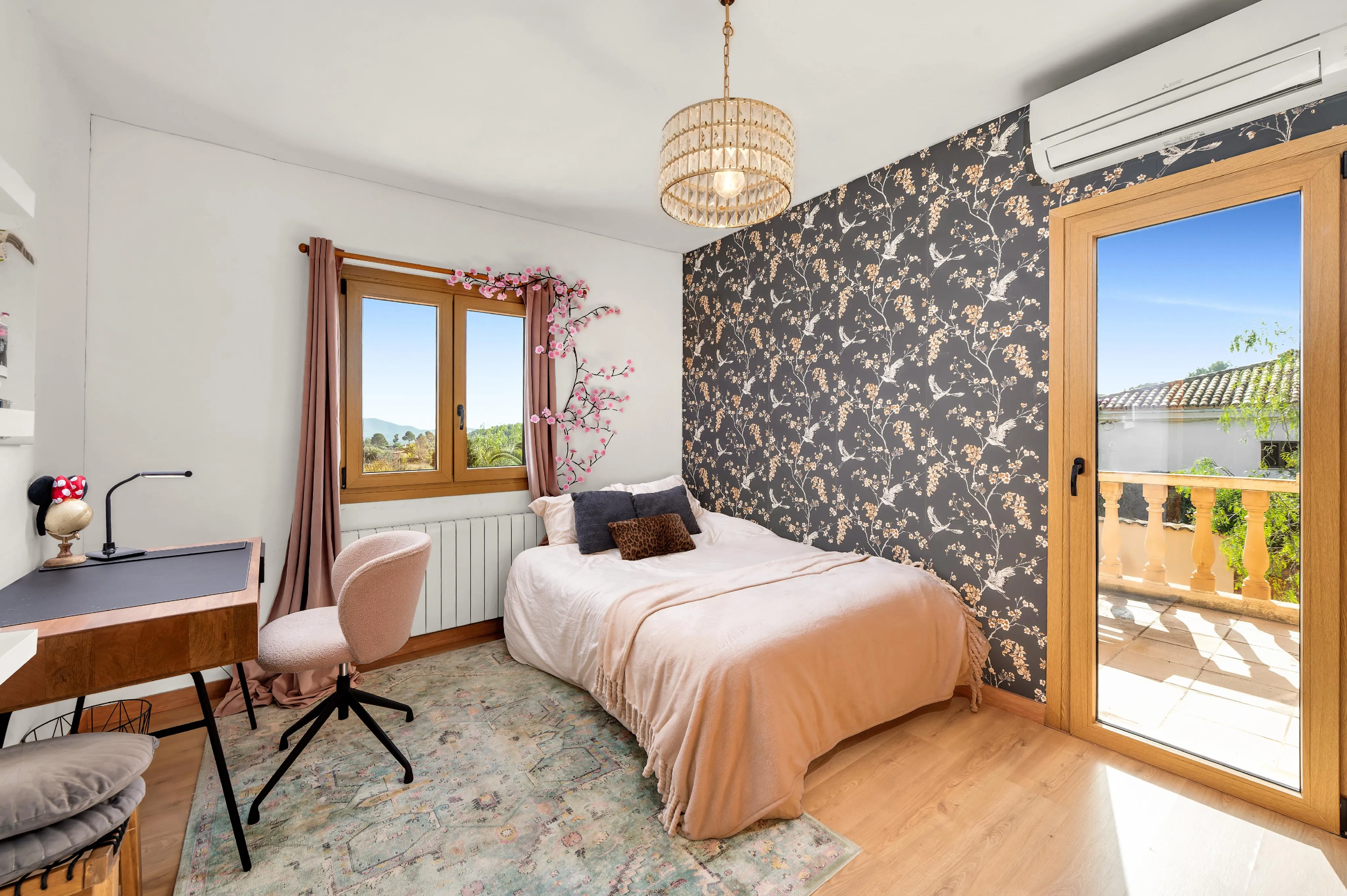 Encantadora finca amb vistes panoràmiques en una tranquil·la zona residencial-11