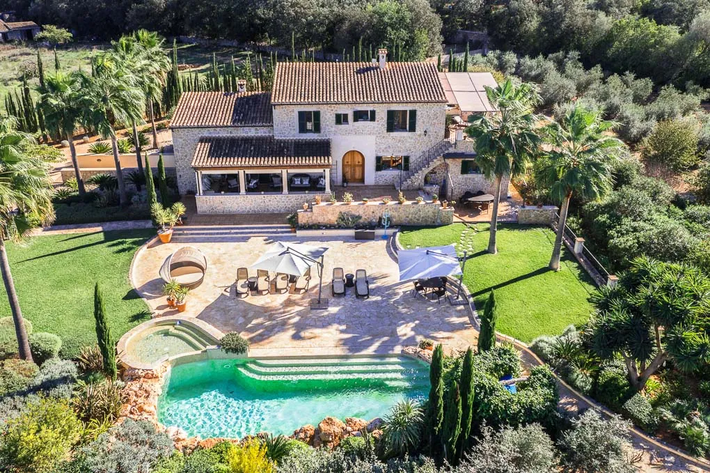 Landhuis met eigen wijnproductie in Sencelles-4