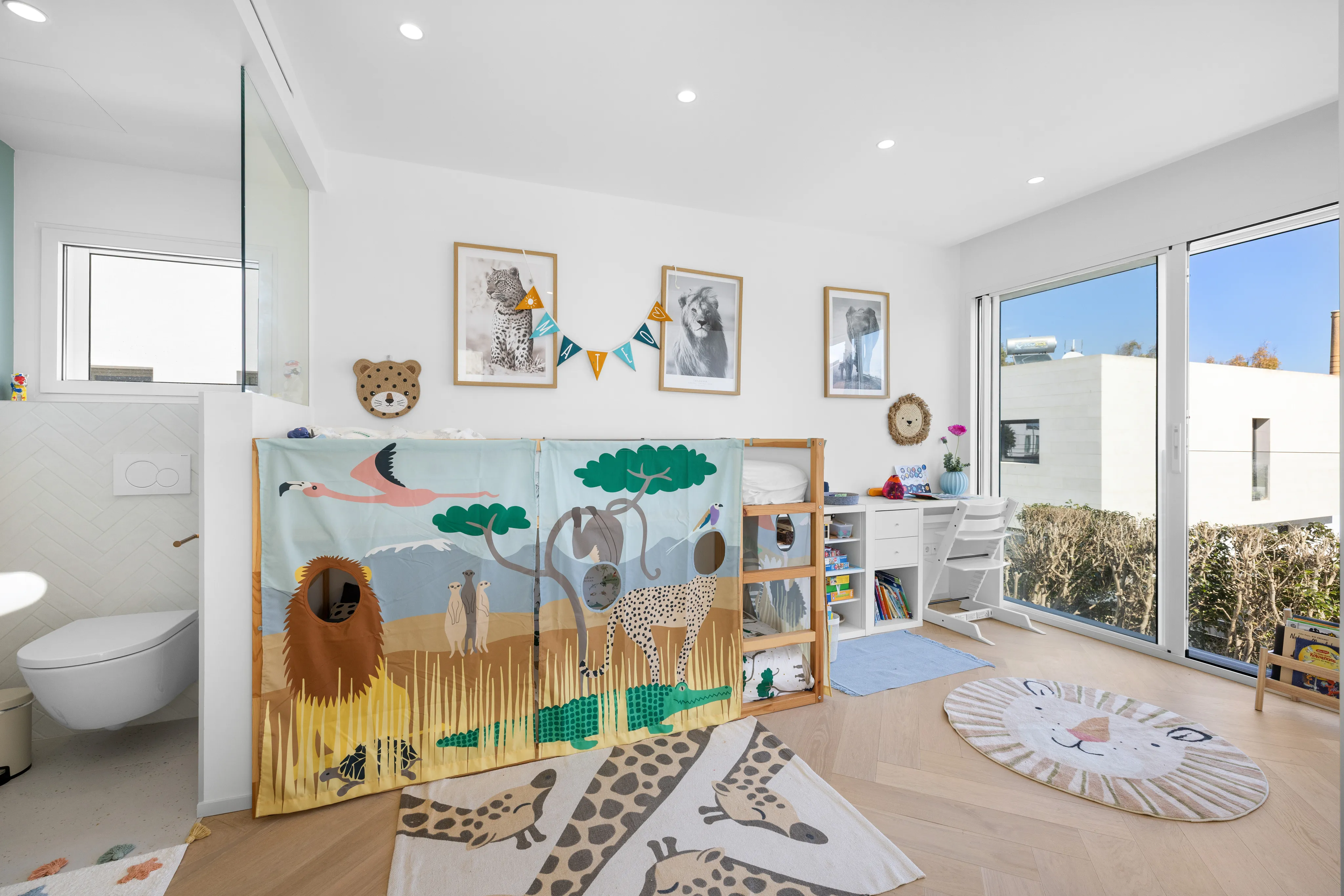 Exklusive, vollständig renovierte Villa im mediterranen Stil mit Pool und großzügigen Wohnbereichen-10