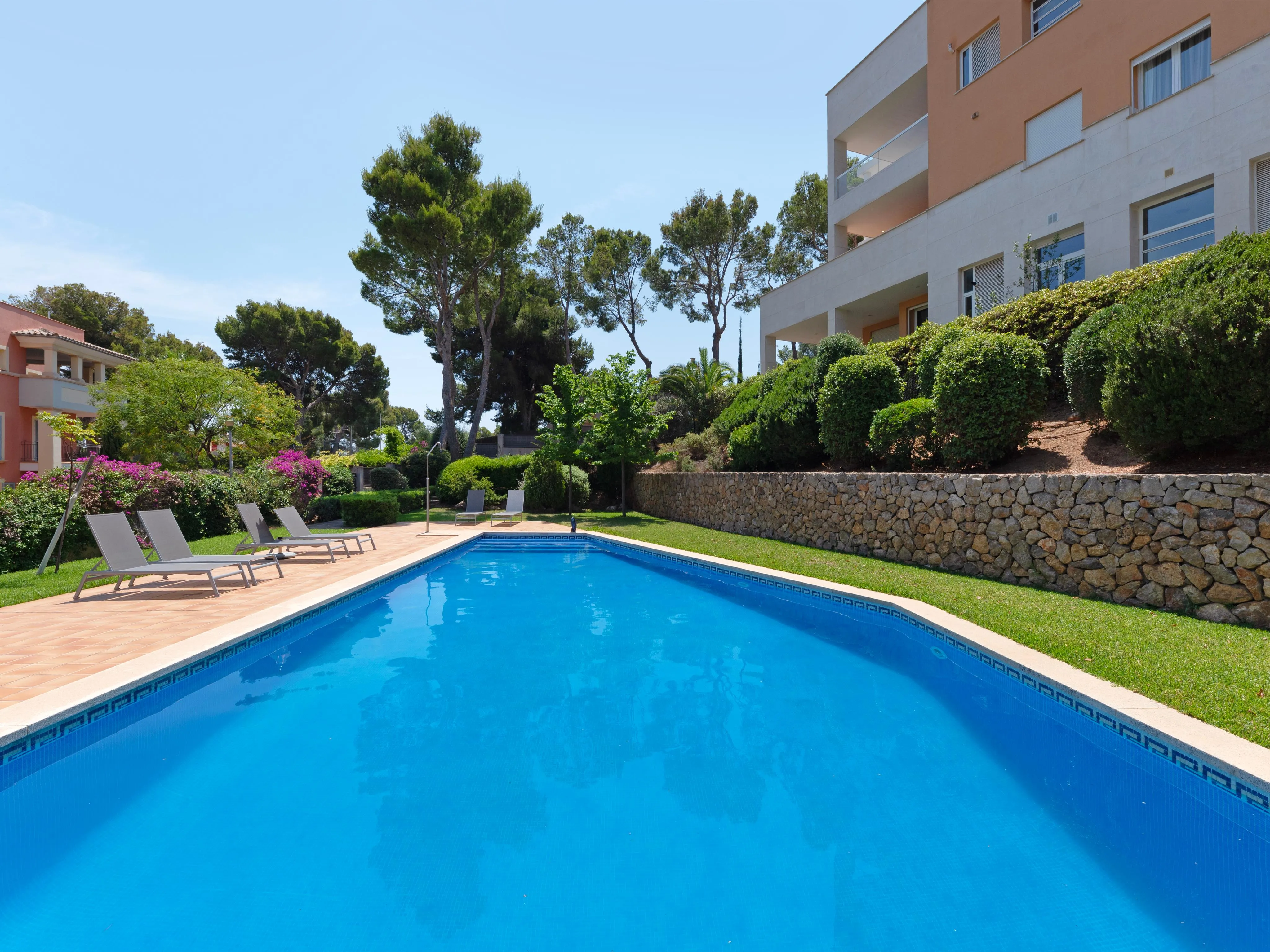 Renoviertes Penthouse mit spektakulärem Meerblick und perfekter Ausrichtung-18