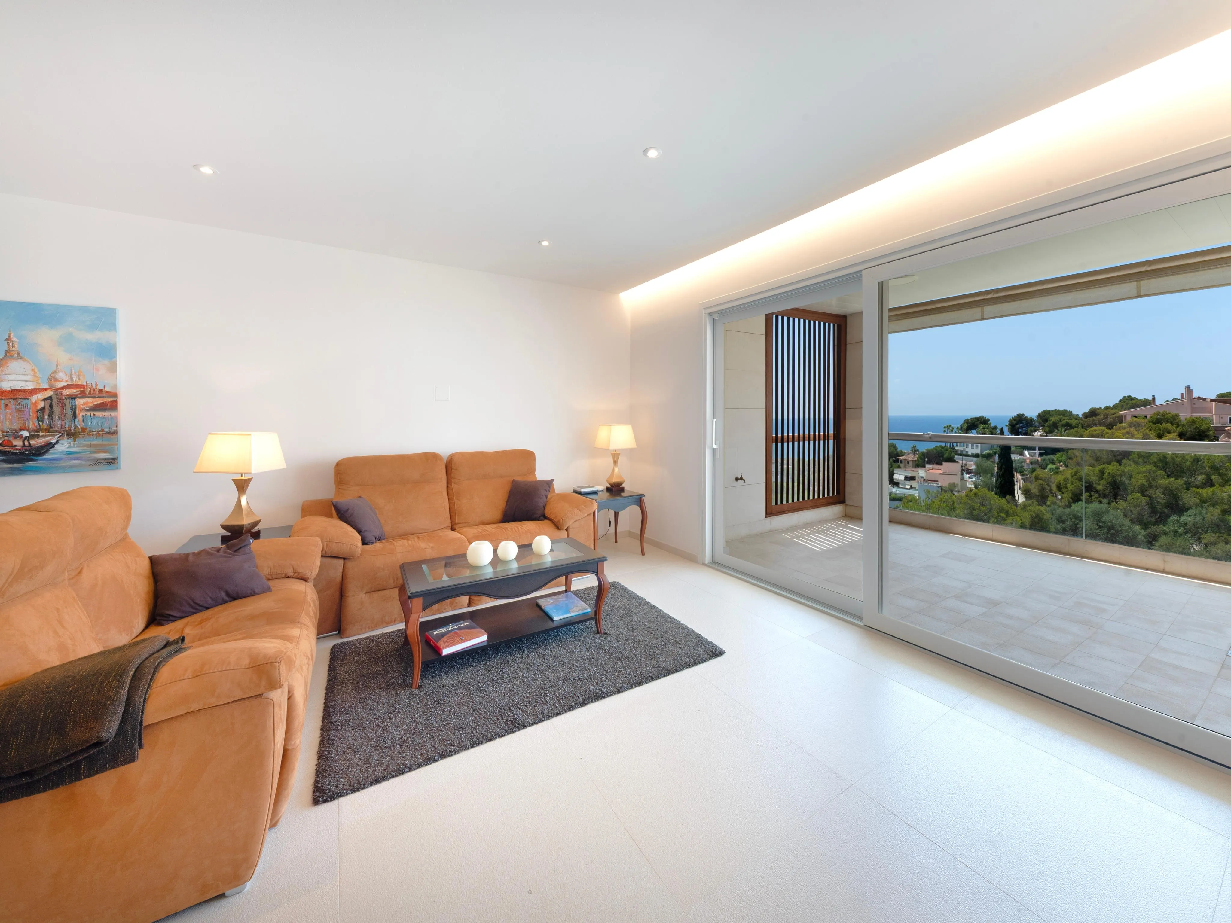 Renovated penthouse with spectacular sea views and perfect orientation-4