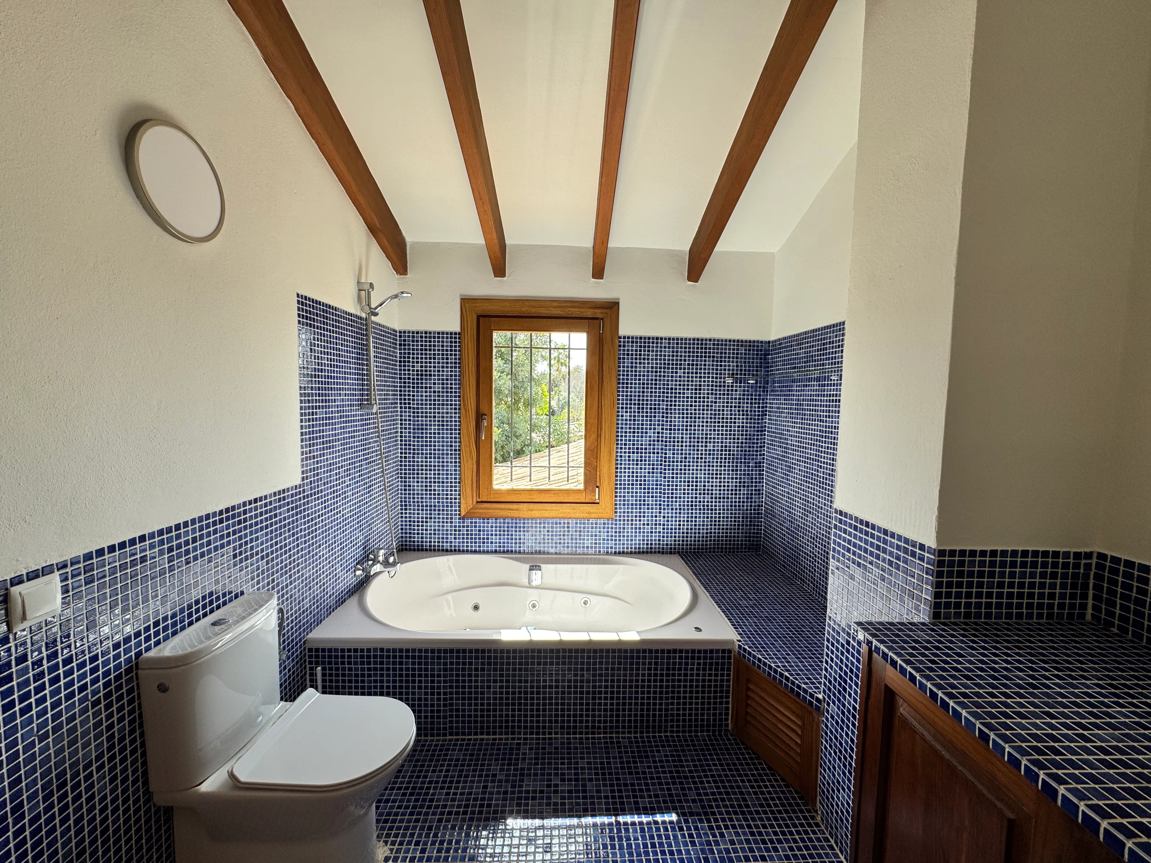 Casa adosada en Santa María con garaje y amplio jardín orientado al sur-12