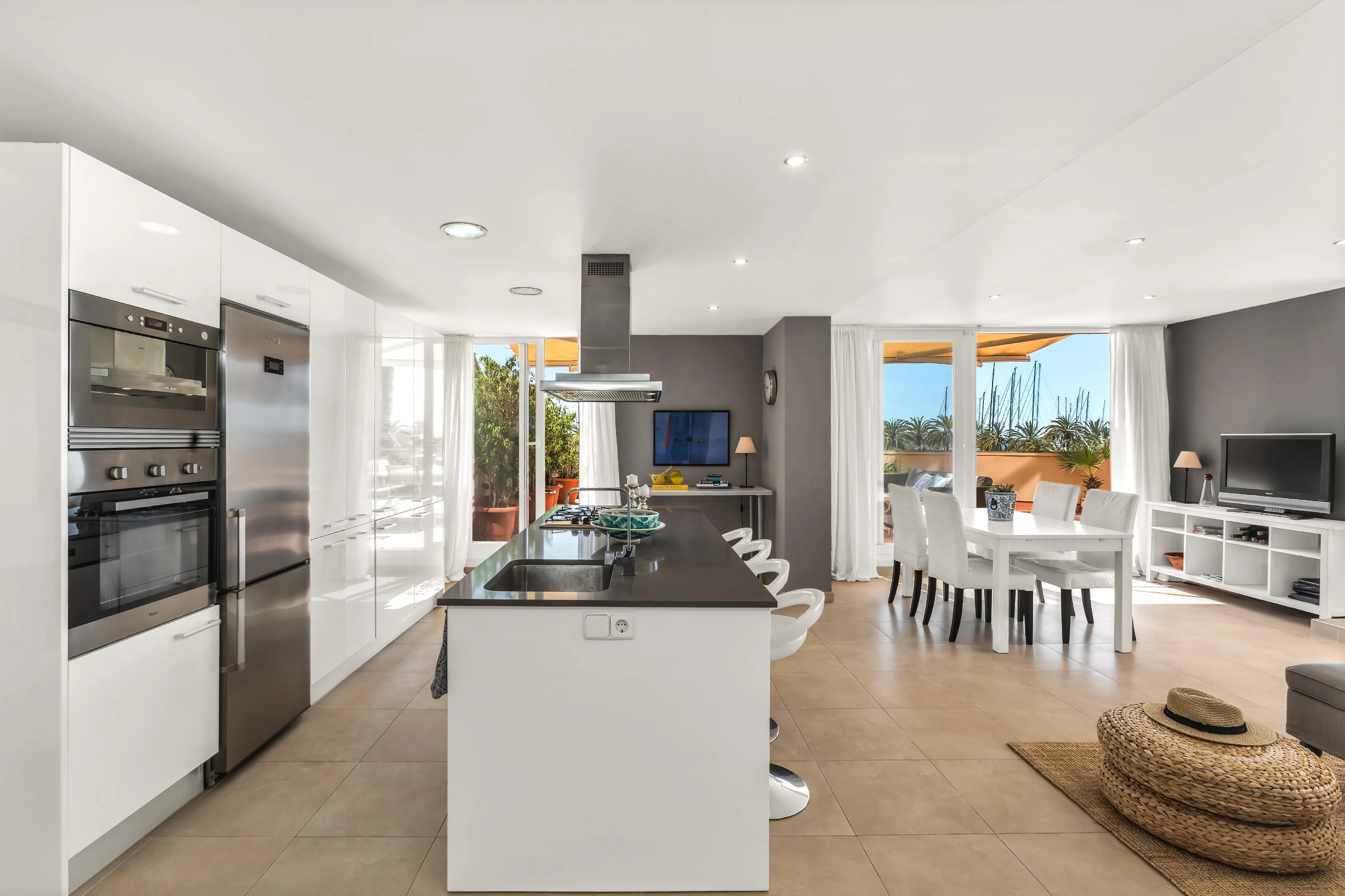 Exclusiu Apartament amb terrassa i vistes al mar en el Passeig Marítim de Palma-3