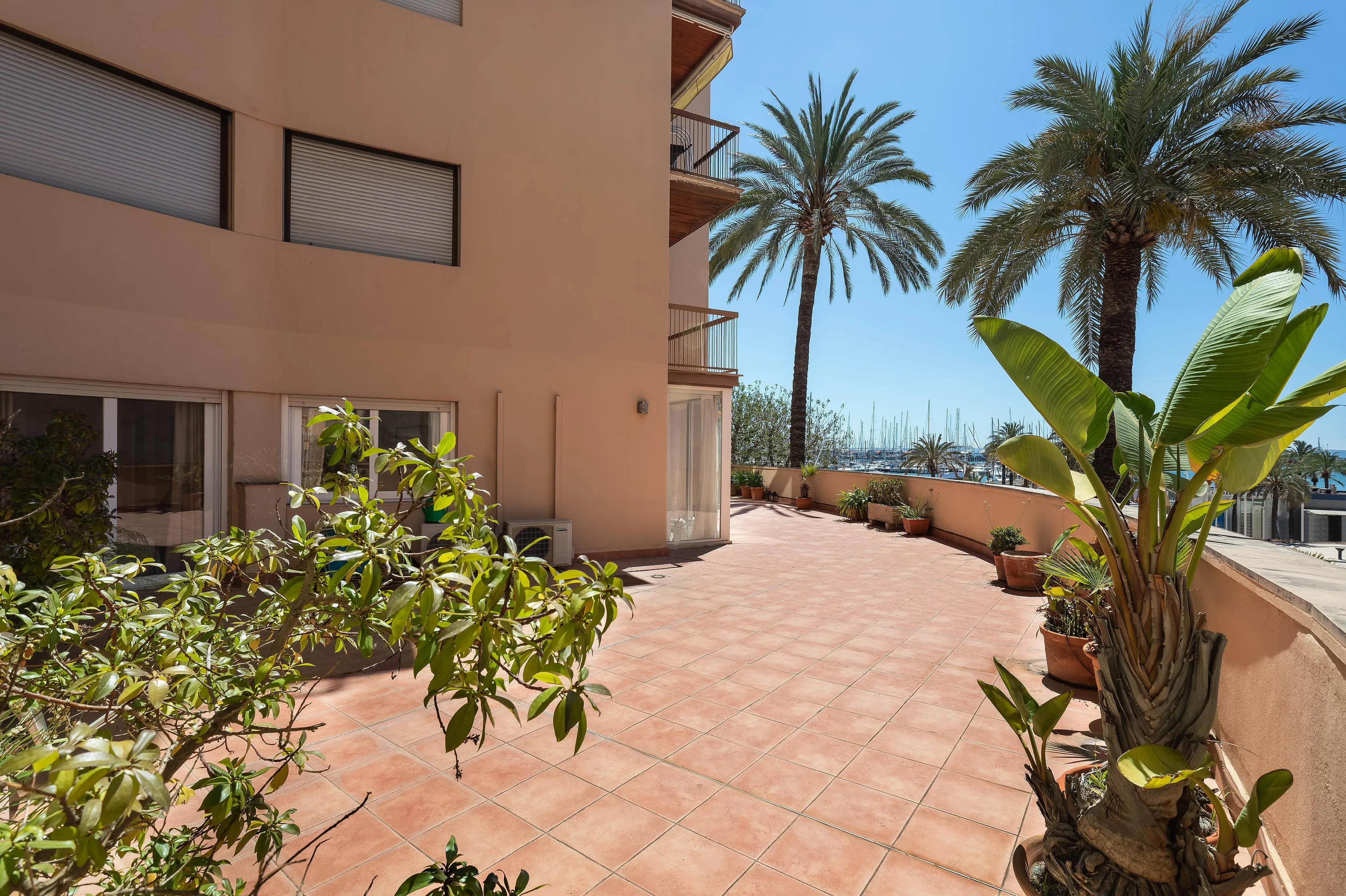 Exclusiu Apartament amb terrassa i vistes al mar en el Passeig Marítim de Palma-16