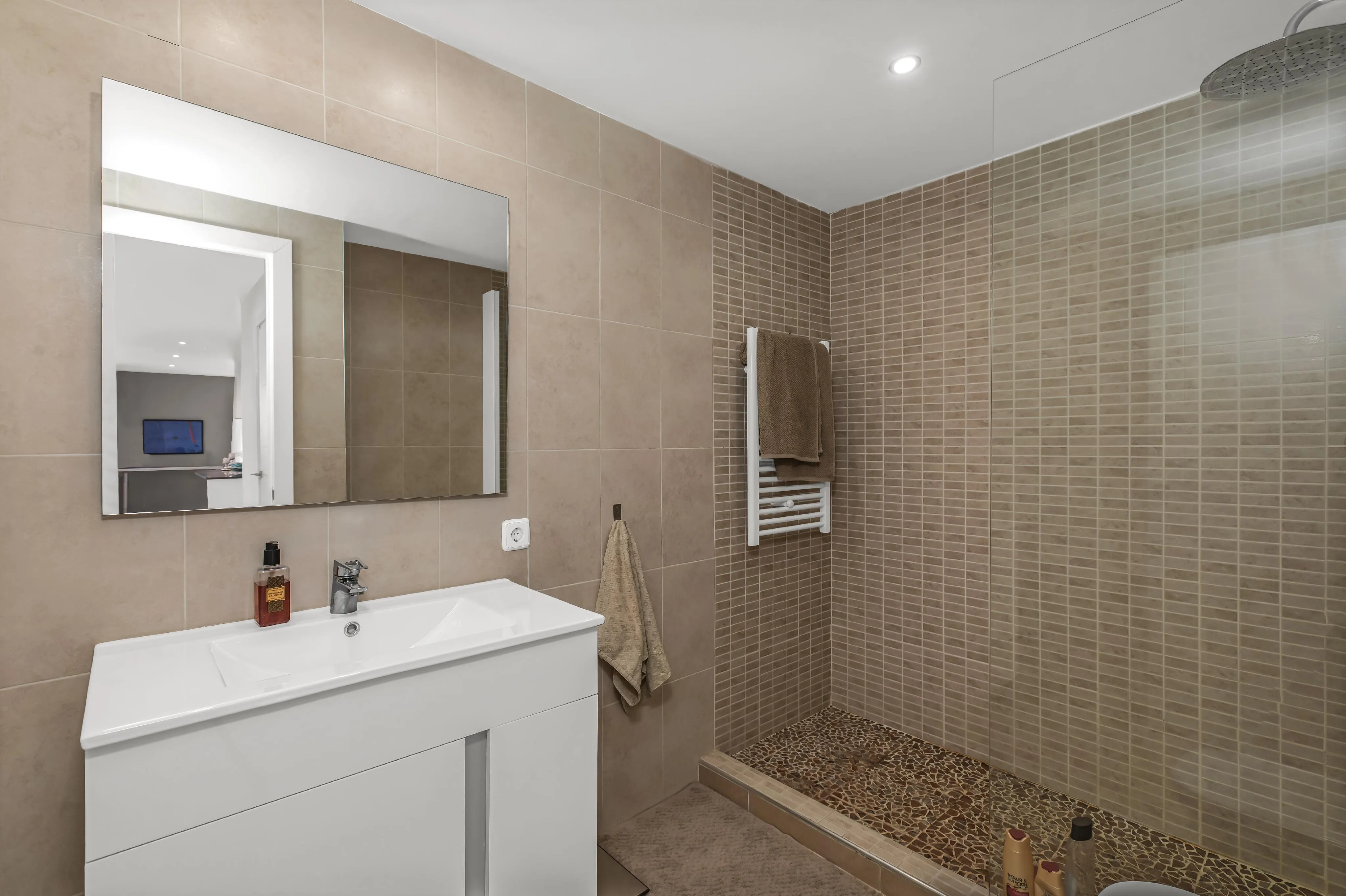 Luxe appartement in de haven van Palma: elegantie en uitzicht op zee op een toplocatie in de Balearen!-12