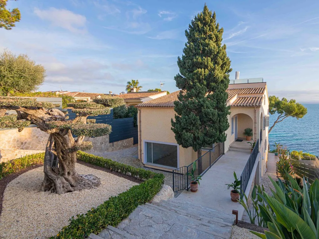 Prachtige luxe villa met directe toegang tot de zee in Alcanada-29