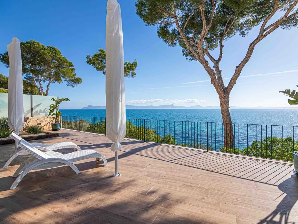 Prachtige luxe villa met directe toegang tot de zee in Alcanada-26