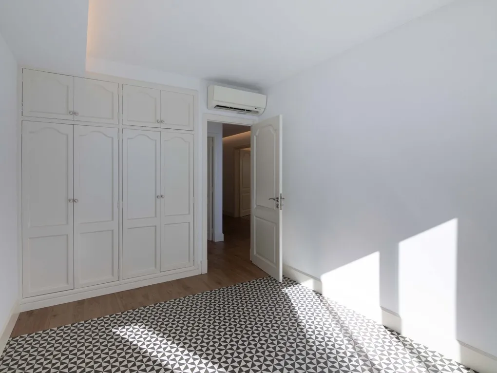 Prachtige luxe villa met directe toegang tot de zee in Alcanada-18