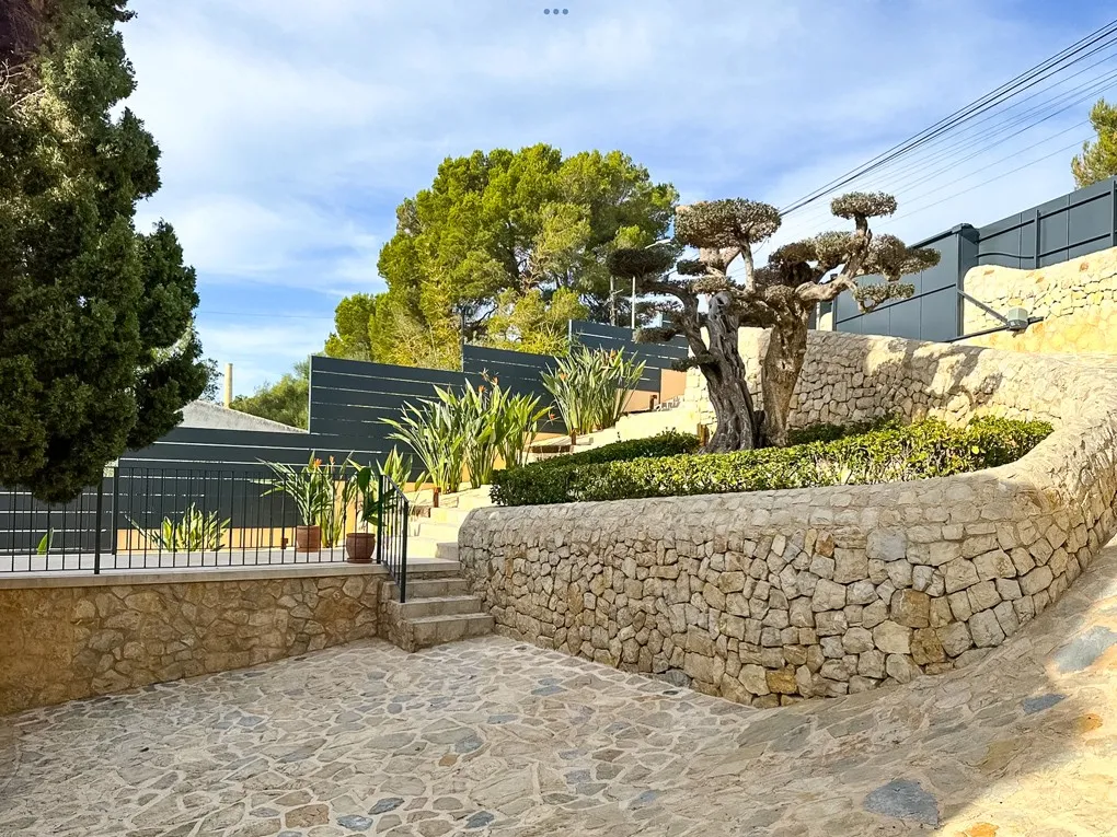 Prachtige luxe villa met directe toegang tot de zee in Alcanada-31