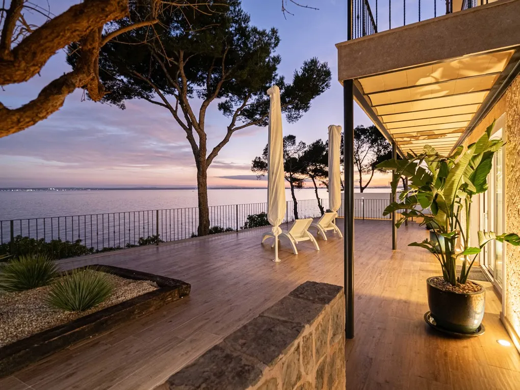 Prachtige luxe villa met directe toegang tot de zee in Alcanada-32