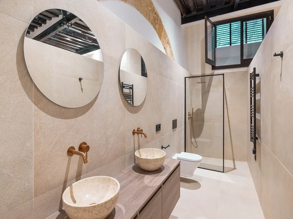 Characterful apartment in a historic palace-8