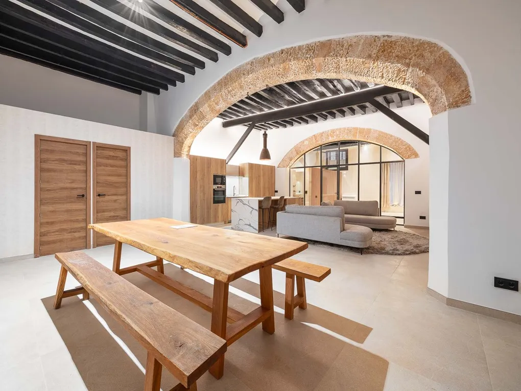 Habitatge amb caràcter en un palau històric-1