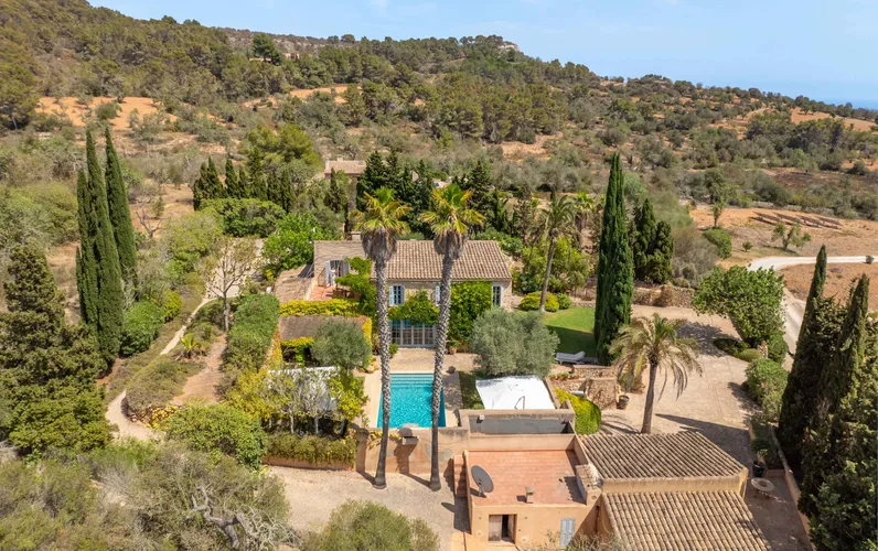 Charming property in the hills of Es Carritxó