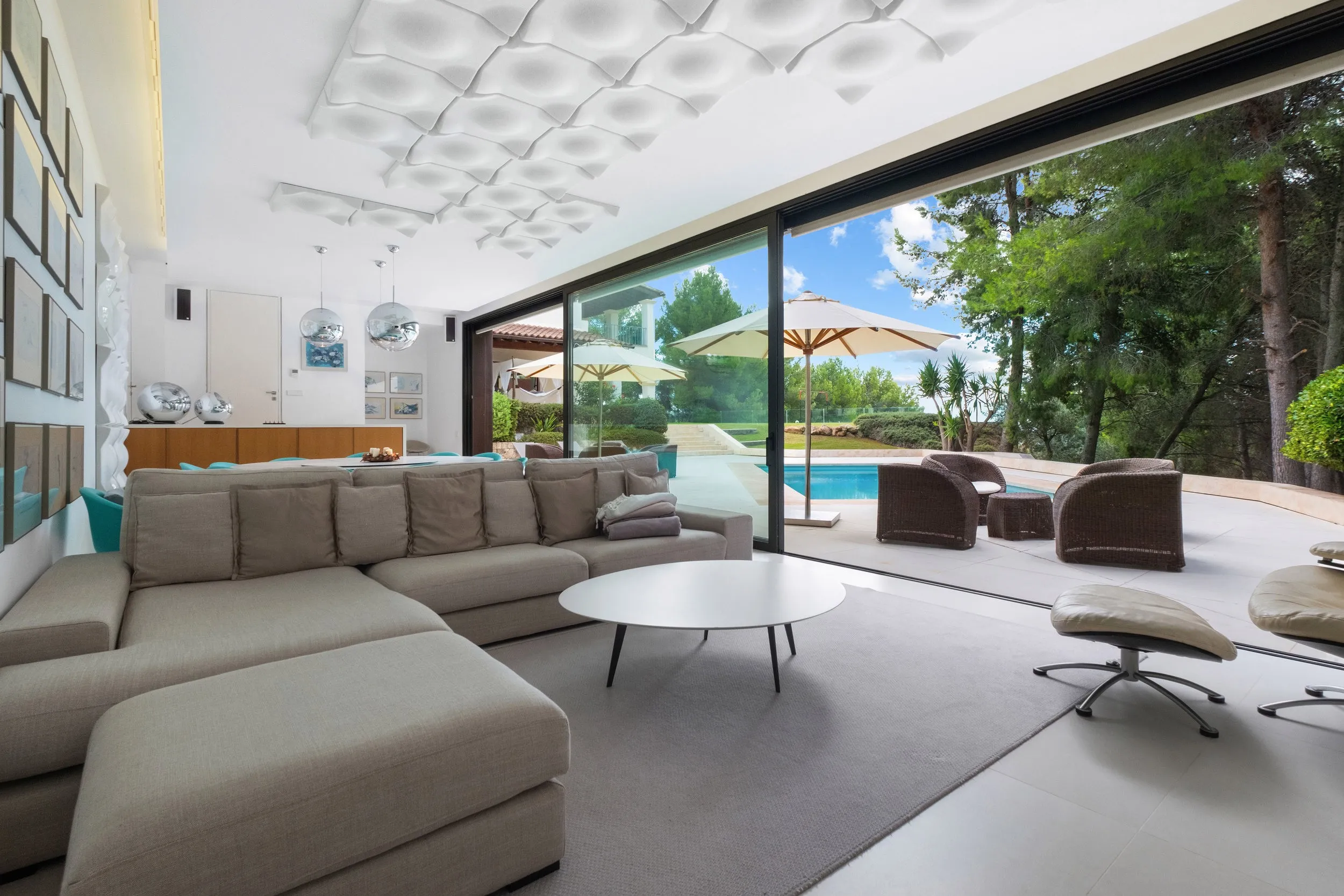 Eklektyczna willa z wyjątkowym spa-17