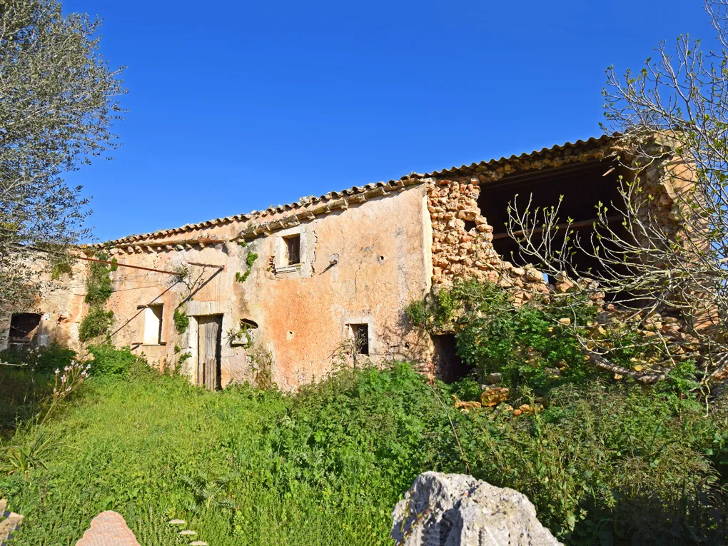 Mallorquin country house to renovate-2
