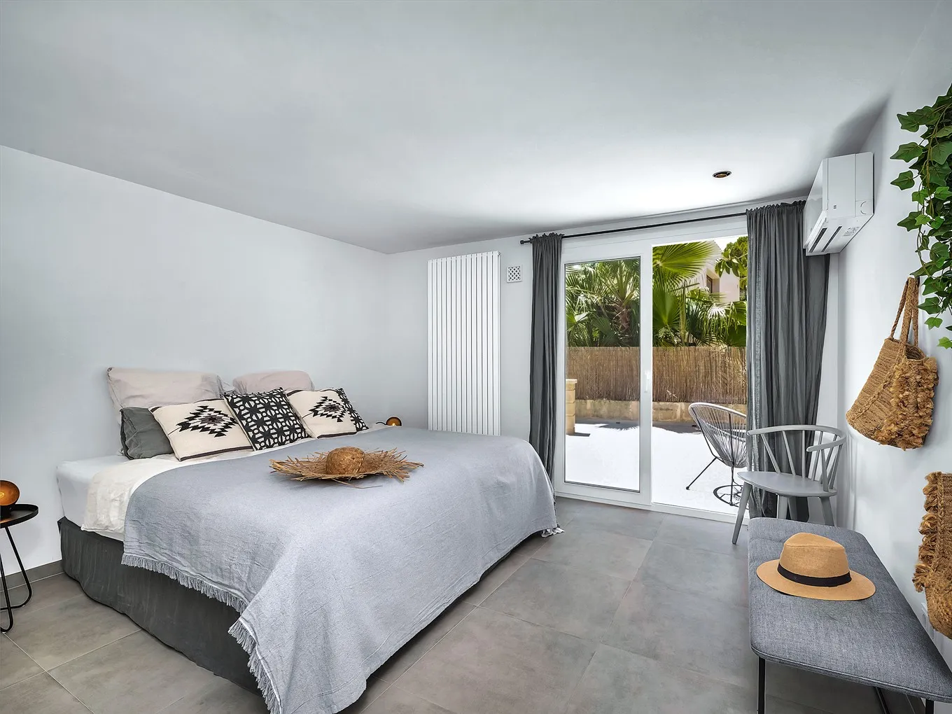 Элегантная вилла в Камп-де-Мар-16