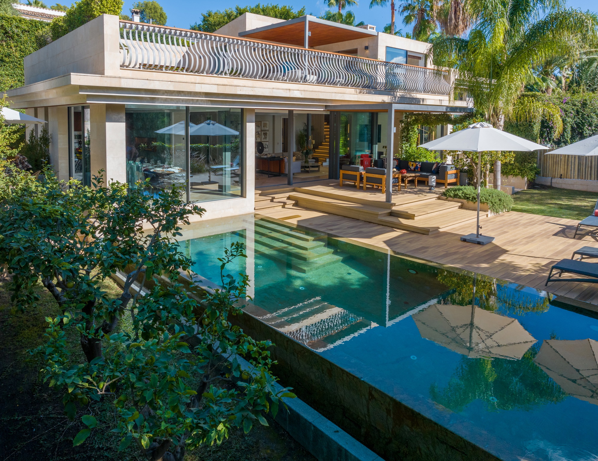 Villa Rossegada: Coastal Luxury for Unforgettable Holidays-3