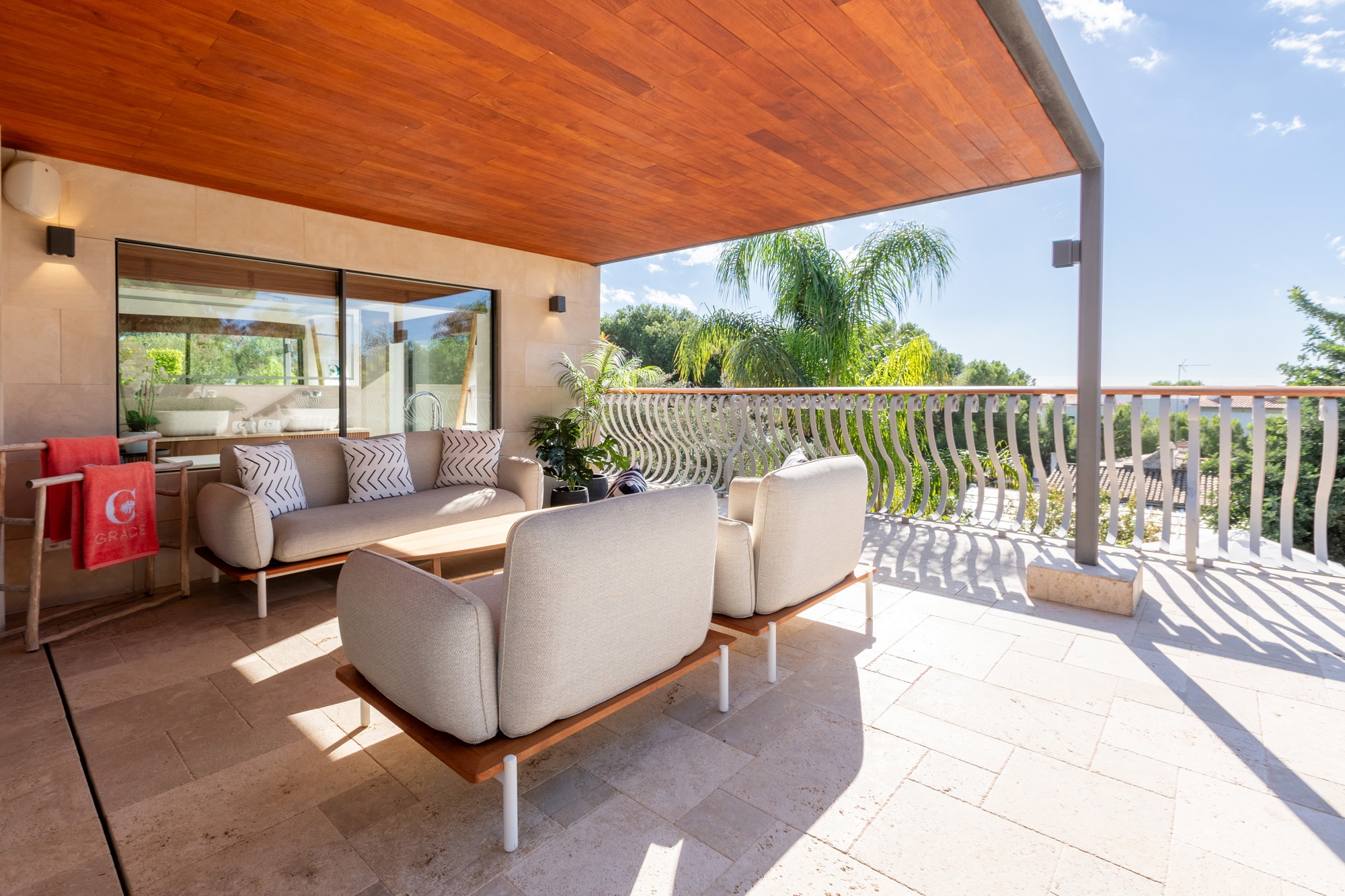 Villa Rossegada: Coastal Luxury for Unforgettable Holidays-14