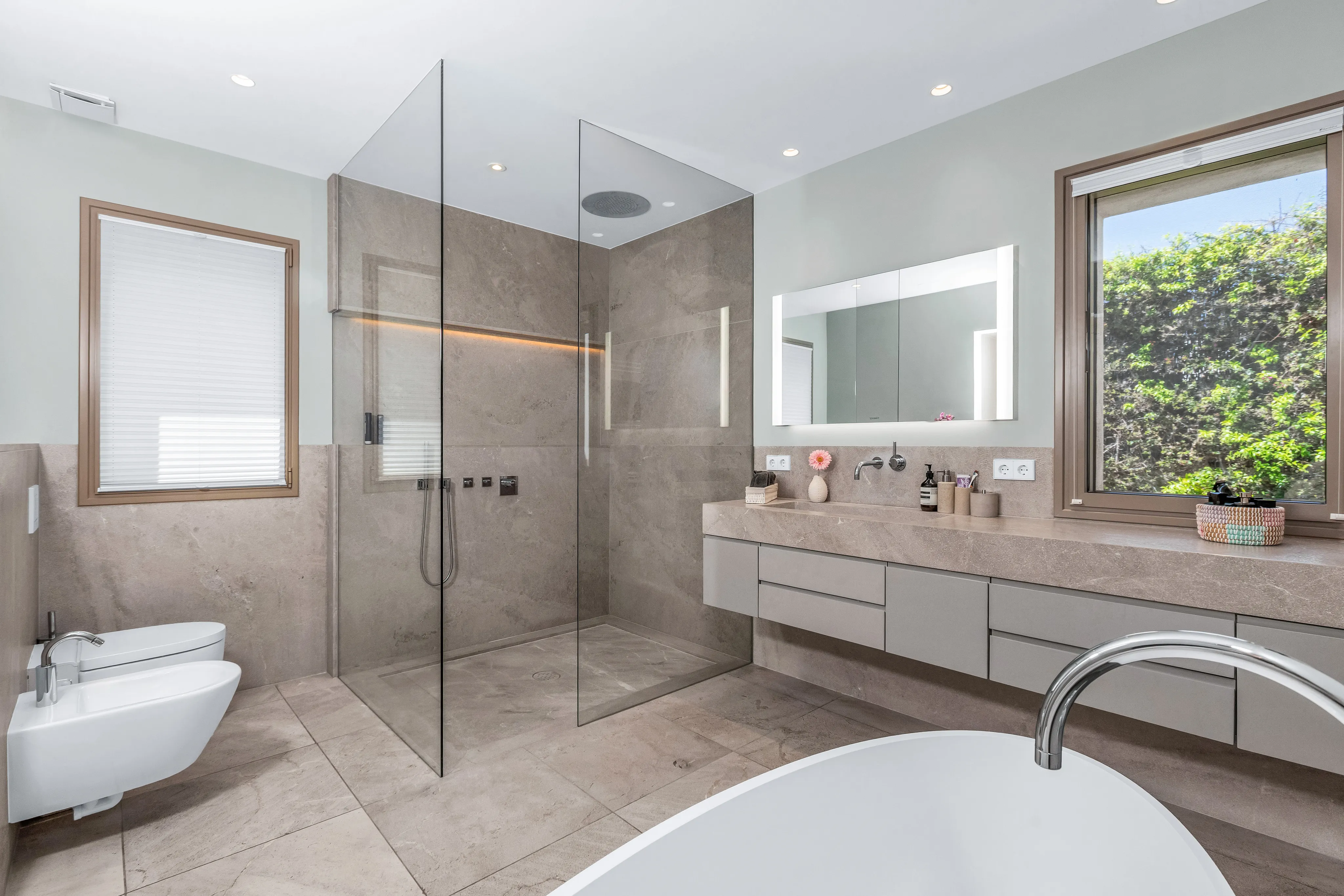 Exclusieve designvilla op een toplocatie met spectaculair zeezicht en uitzicht op het Castell de Bellver-13