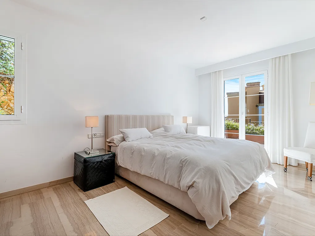 Apartment with sea view in exclusive complex-12