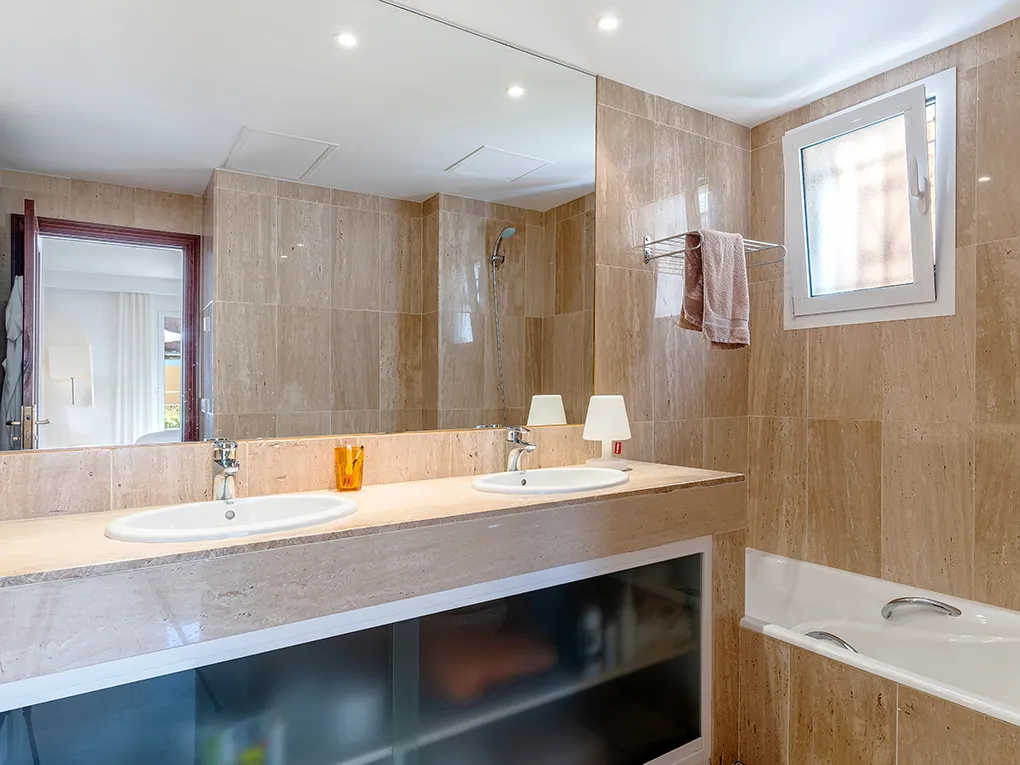 Appartement met zeezicht in exclusief complex-13