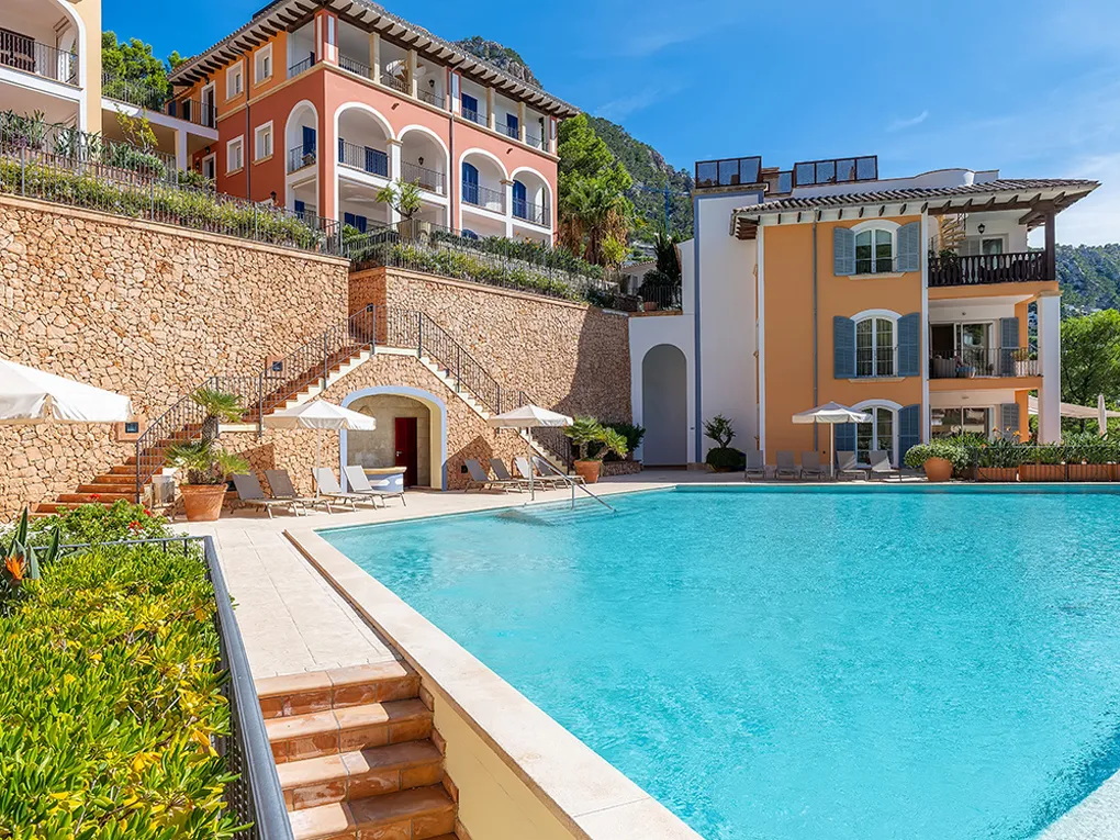 Apartment with sea view in exclusive complex-11