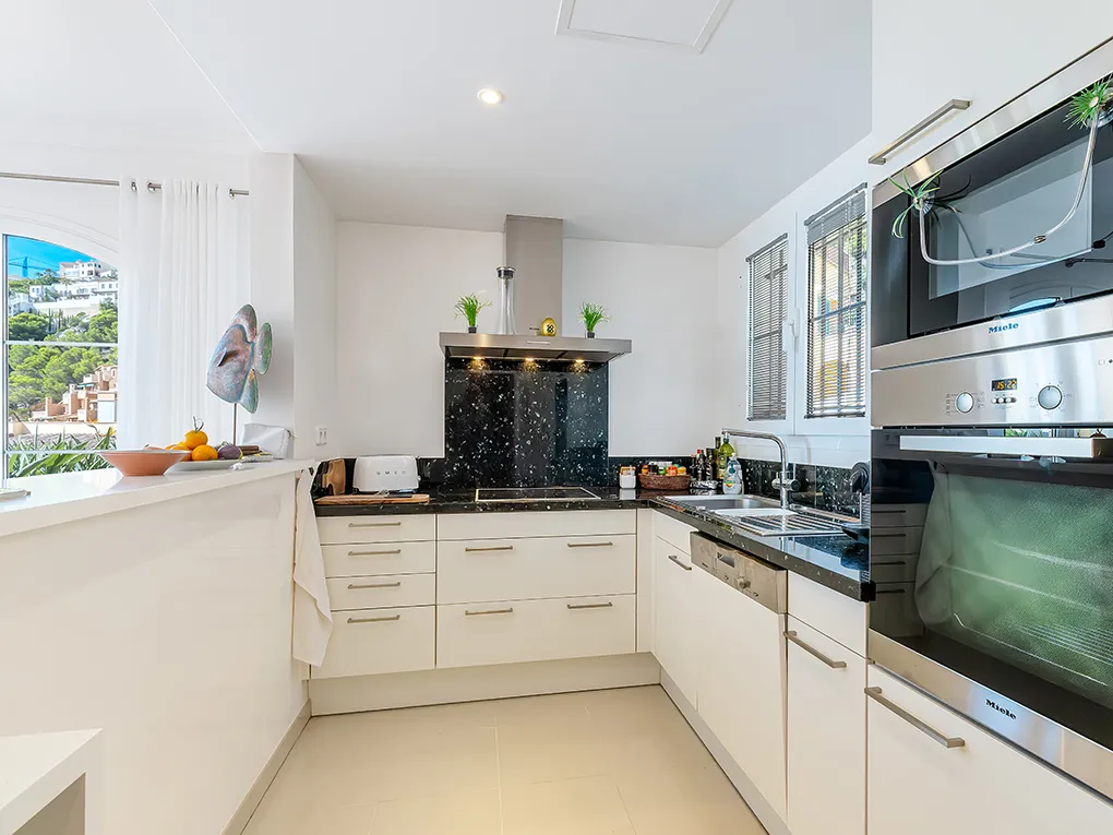 Appartement met zeezicht in exclusief complex-5