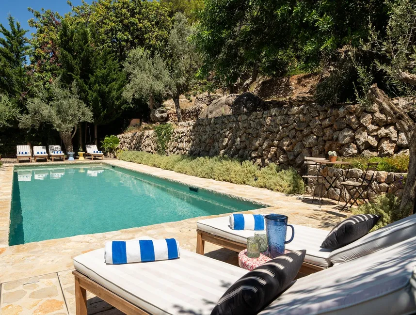 VILA REFUGIADA A LES MUNTANYES DE DEIÀ - Lloguer vacacional -1