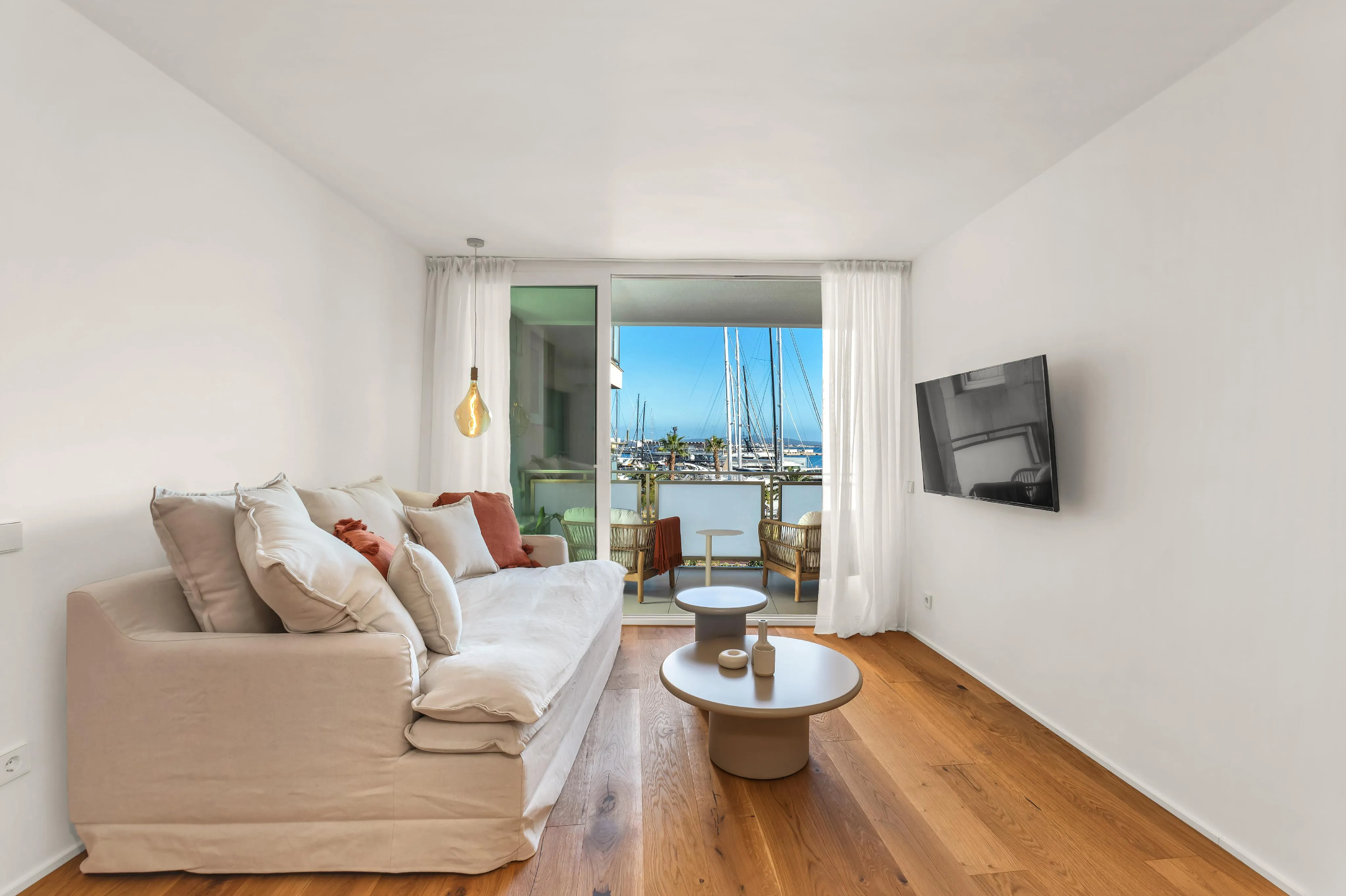 Appartement rénové sur le front de mer de Palma-3