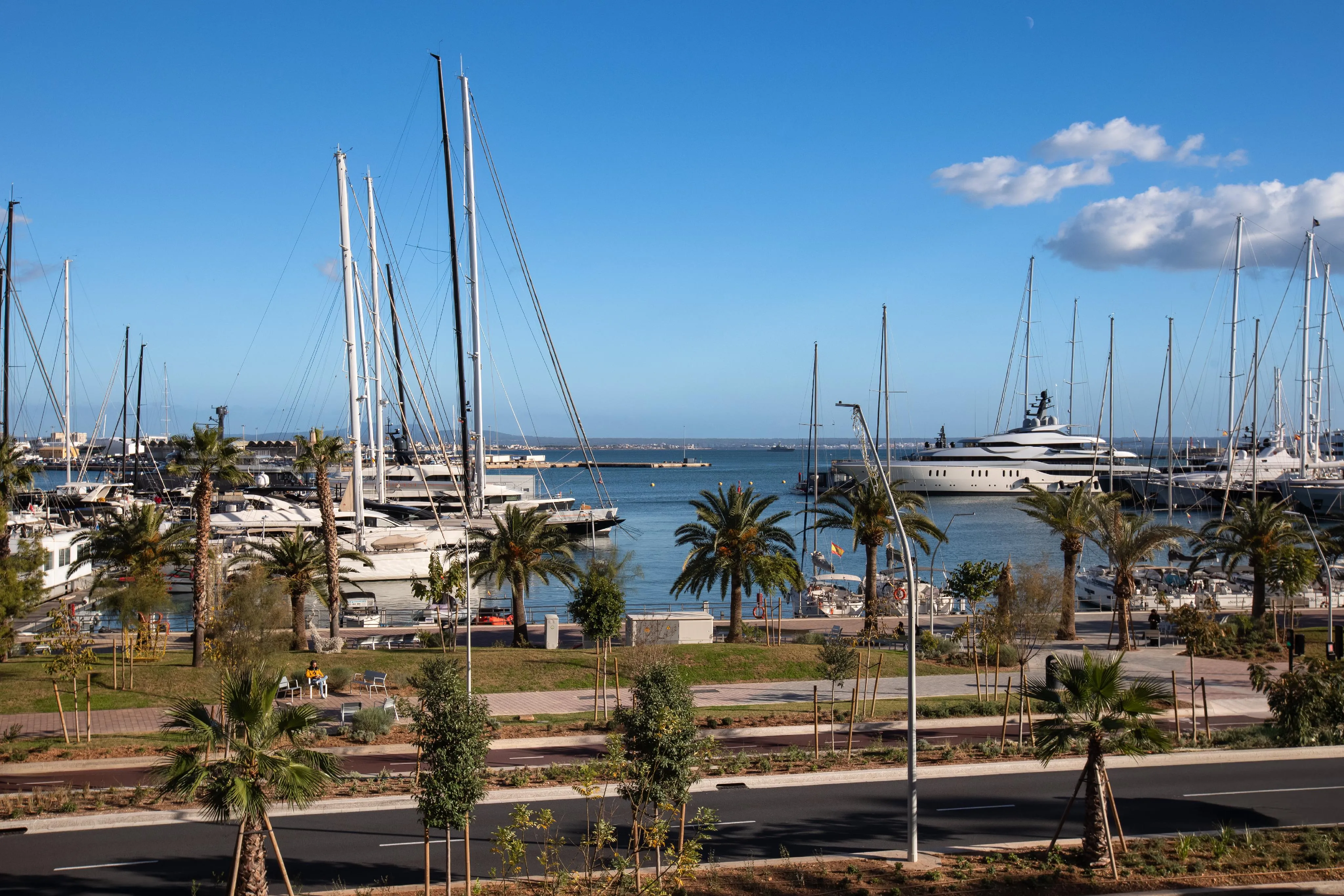 Appartement rénové sur le front de mer de Palma-11