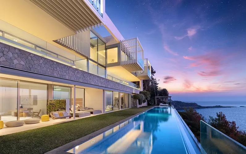 Seafront villa in Port Adriano