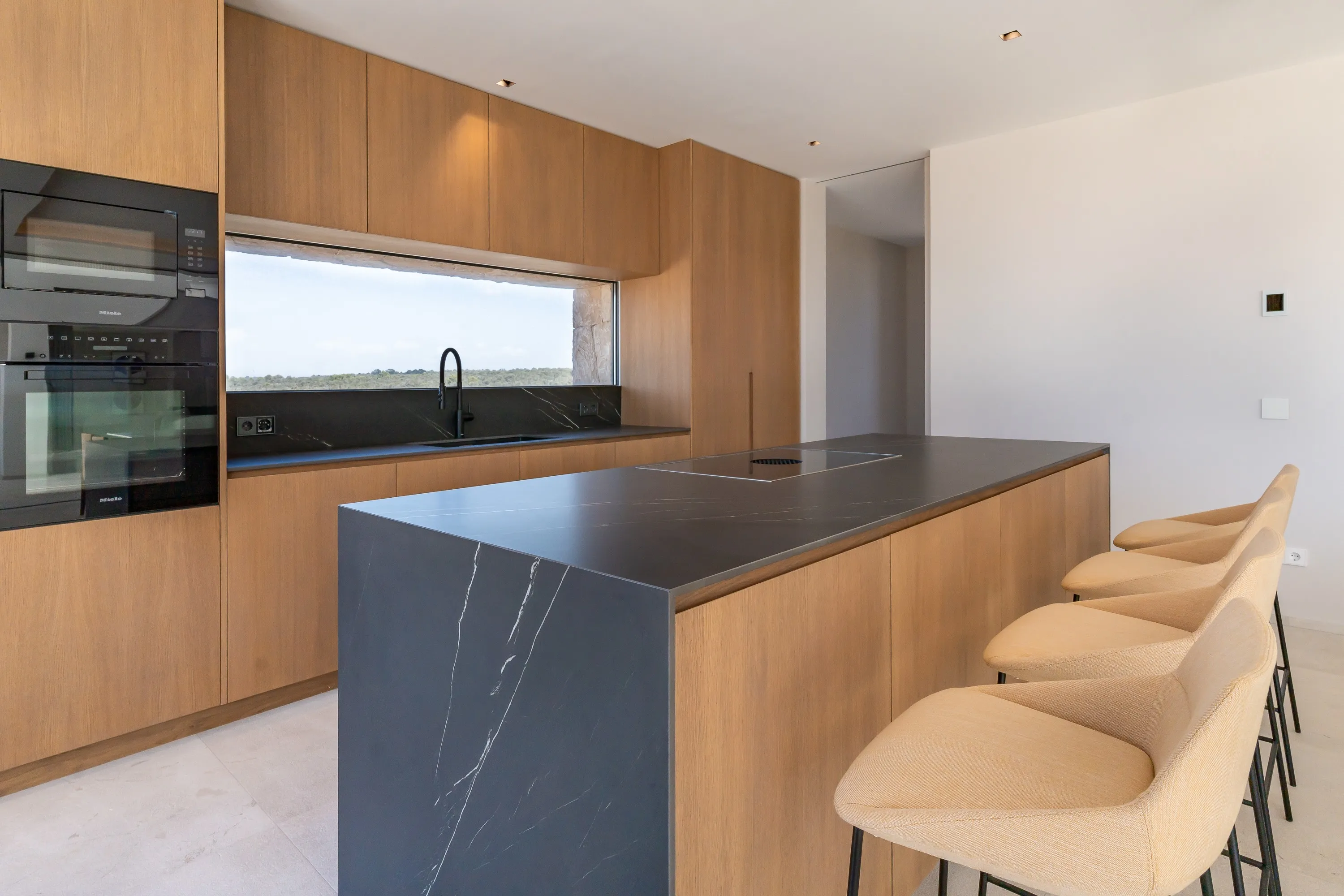 Exceptional design concept in very good location-6