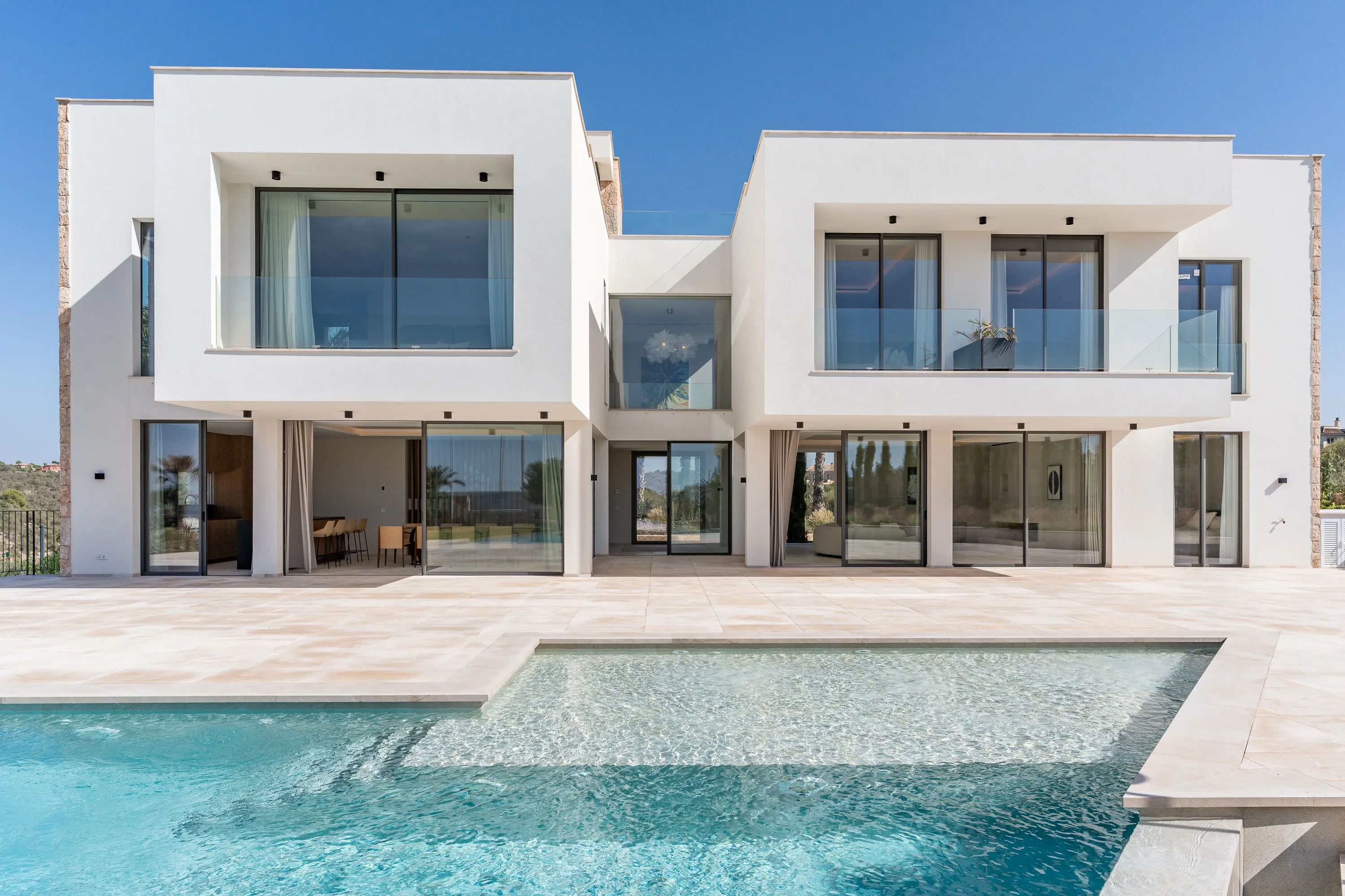 Exceptional design concept in very good location-18