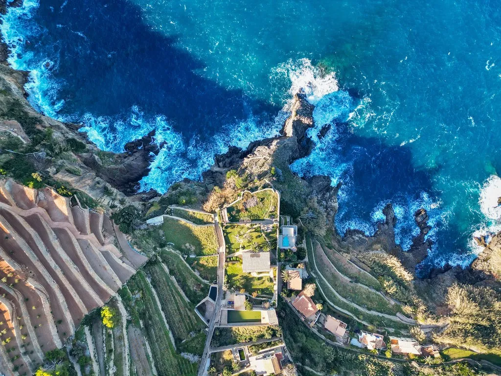 Majestic coastal retreat with direct sea access-6