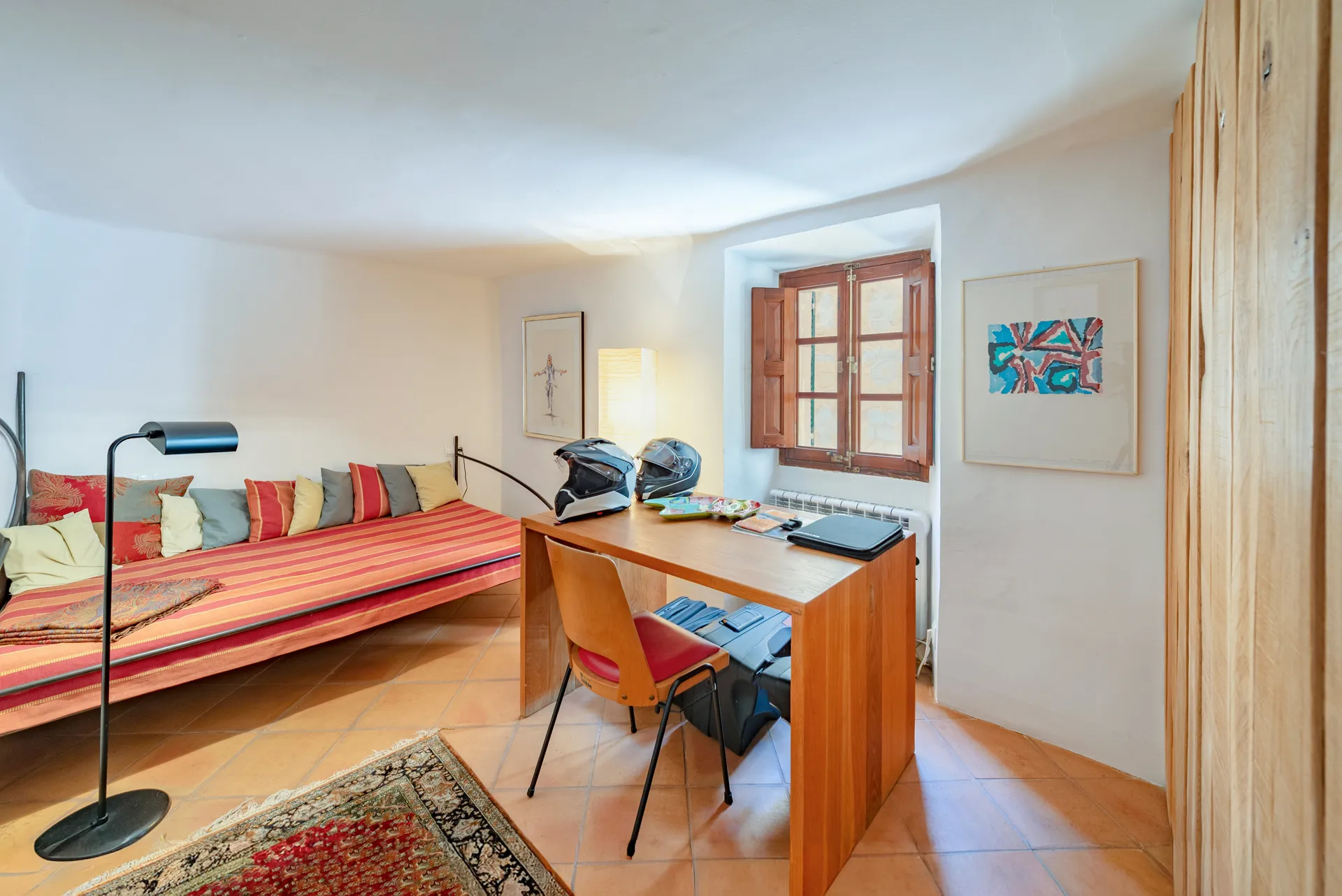 Een tijdloos dorpshuis in Fornalutx - uitzicht op de bergen, zonlicht & authentieke charme-10