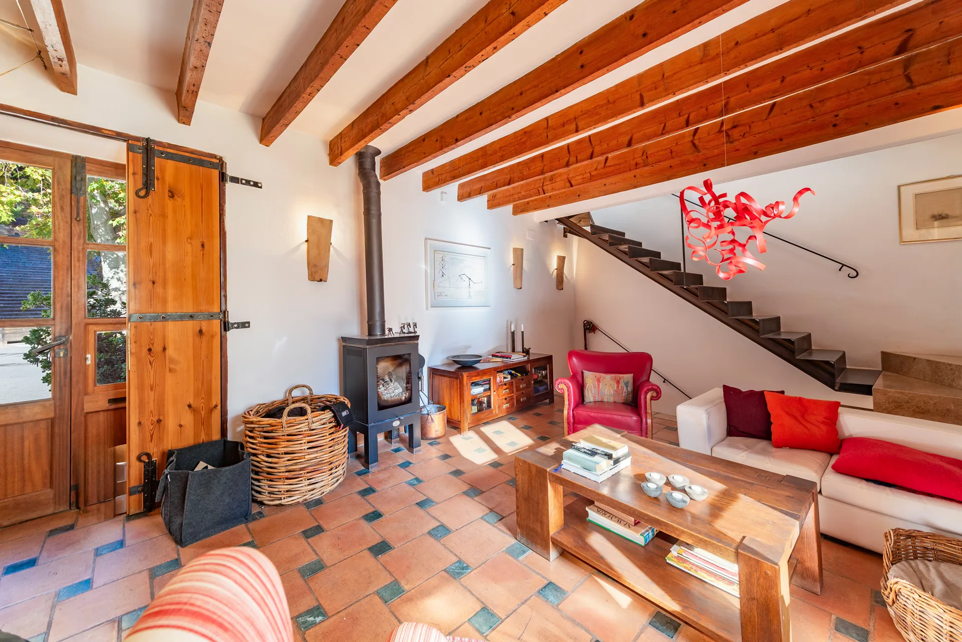 Une maison de ville intemporelle de Fornalutx - vue sur la montagne, lumière du soleil & charme authentique-19