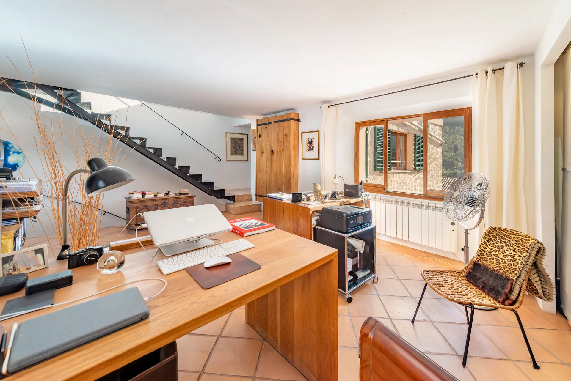 Een tijdloos dorpshuis in Fornalutx - uitzicht op de bergen, zonlicht & authentieke charme-4