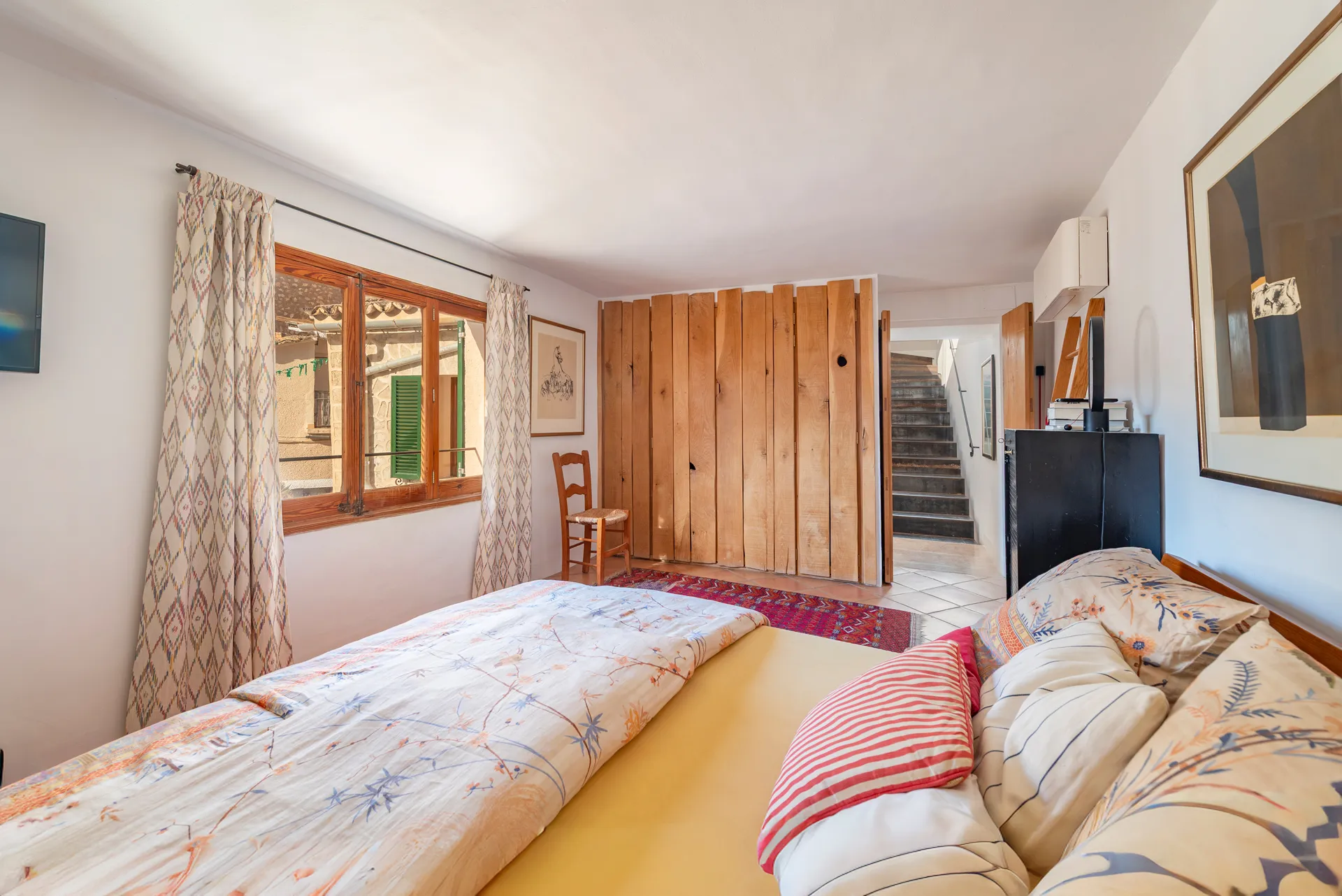 Een tijdloos dorpshuis in Fornalutx - uitzicht op de bergen, zonlicht & authentieke charme-13